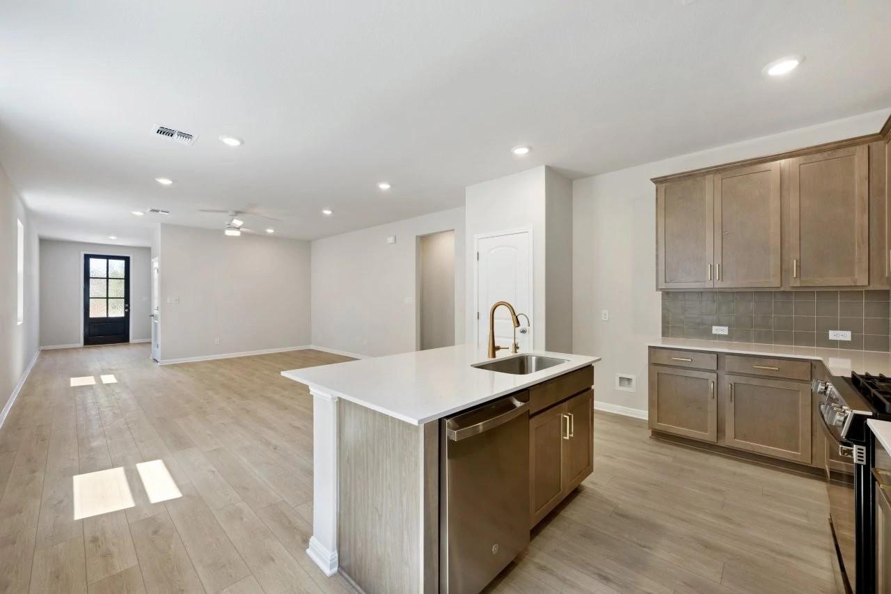 La Cima — 125 Knockout Rose Drive — Ashton Woods