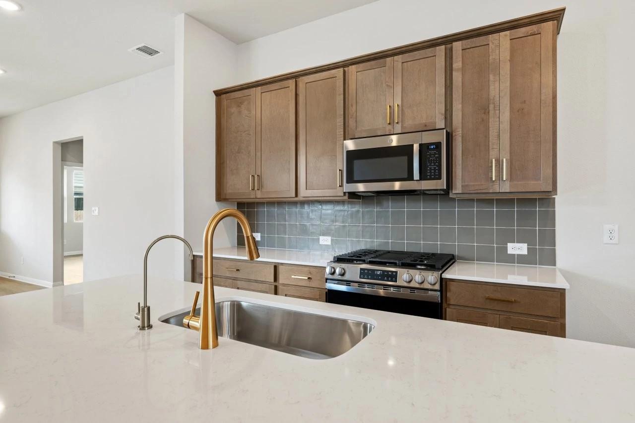 La Cima — 120 Lion's Tail Cove — Buchanan plan — Ashton Woods